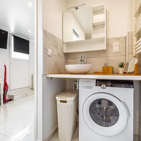 Apartment Melanie - A Peaceful Stay In Paris La Defense - Salon De Jardin Prive - Terrasse & Wifi